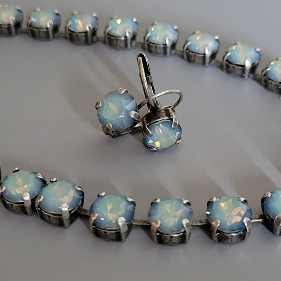 Austrian Crystal Earrings in Antique Silver - Picture 8 of 9